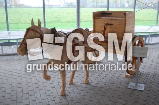 Xanten - leichter Reisewagen 2.JPG